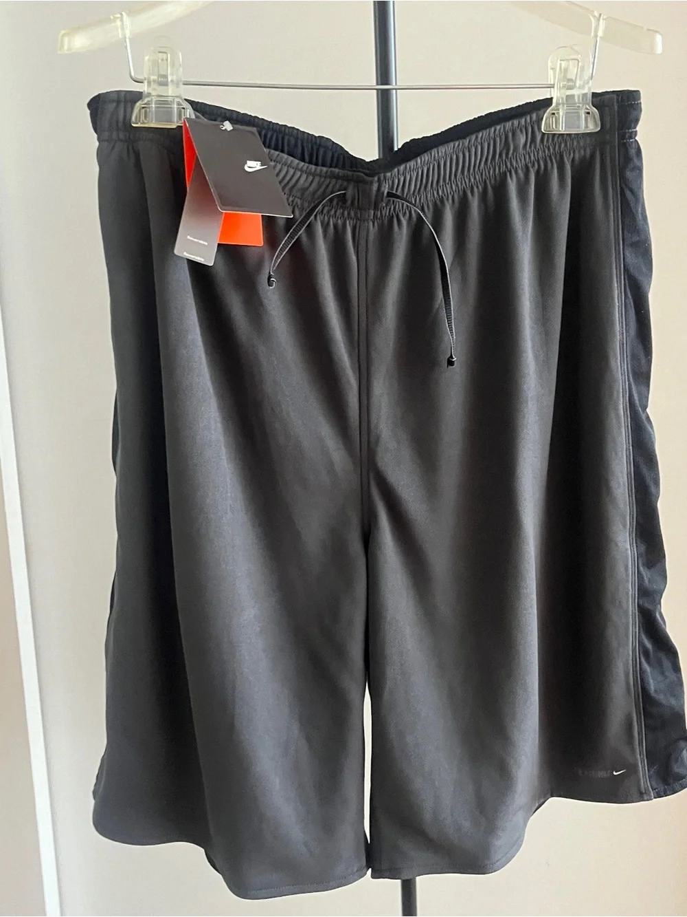 NWT Nike Athletic Training Walkin Soccer Workout Shorts Reversible Black Gray XL